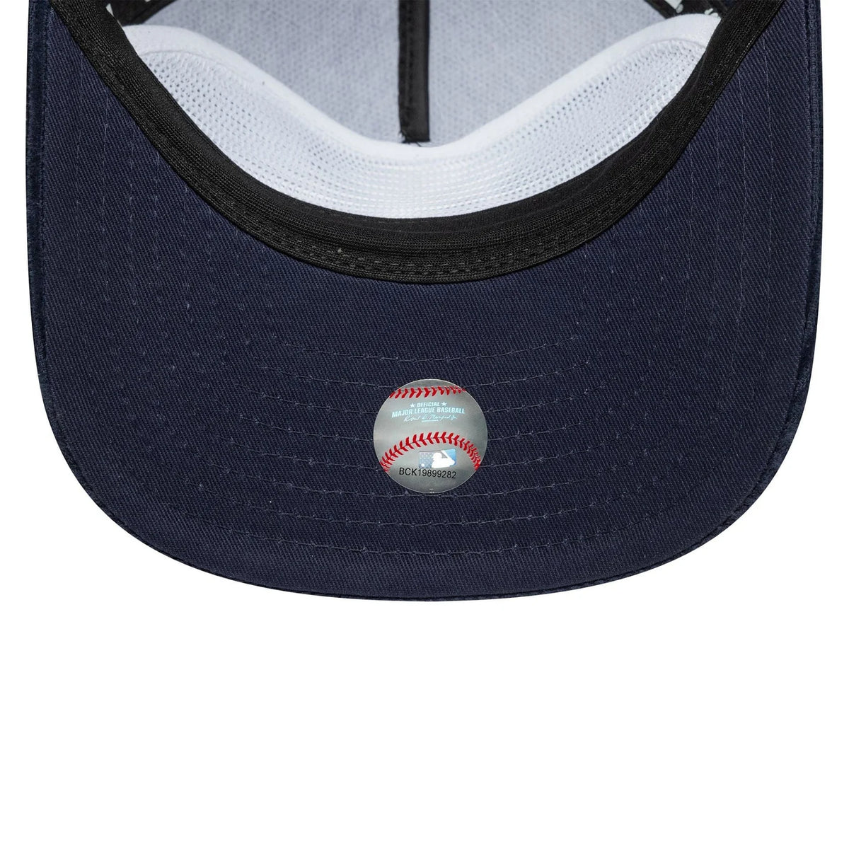 NEW ERA New York Yankees MLB Cooperstown Cord Navy 19TWENTY Adjustable Cap