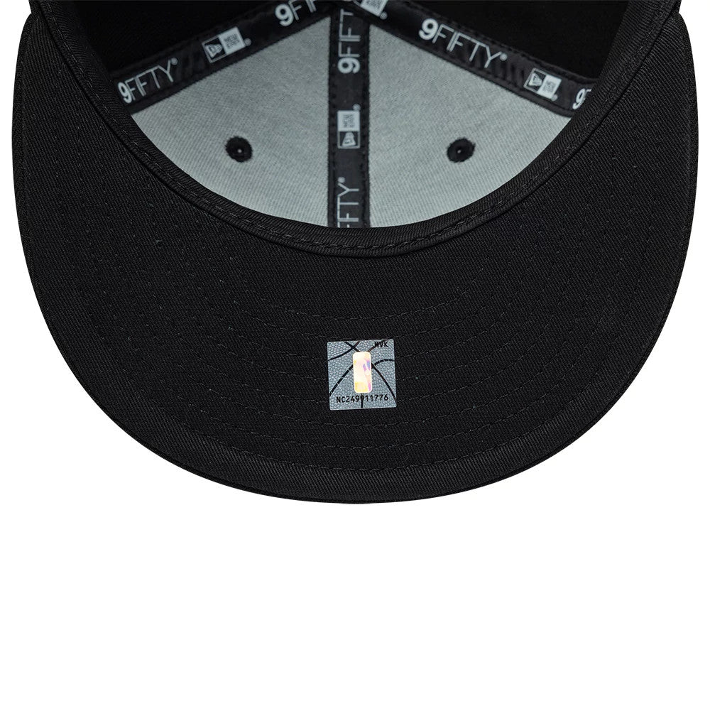 New Era Chicago Bulls NBA Core Black 9FIFTY Snapback Adjustable Cap