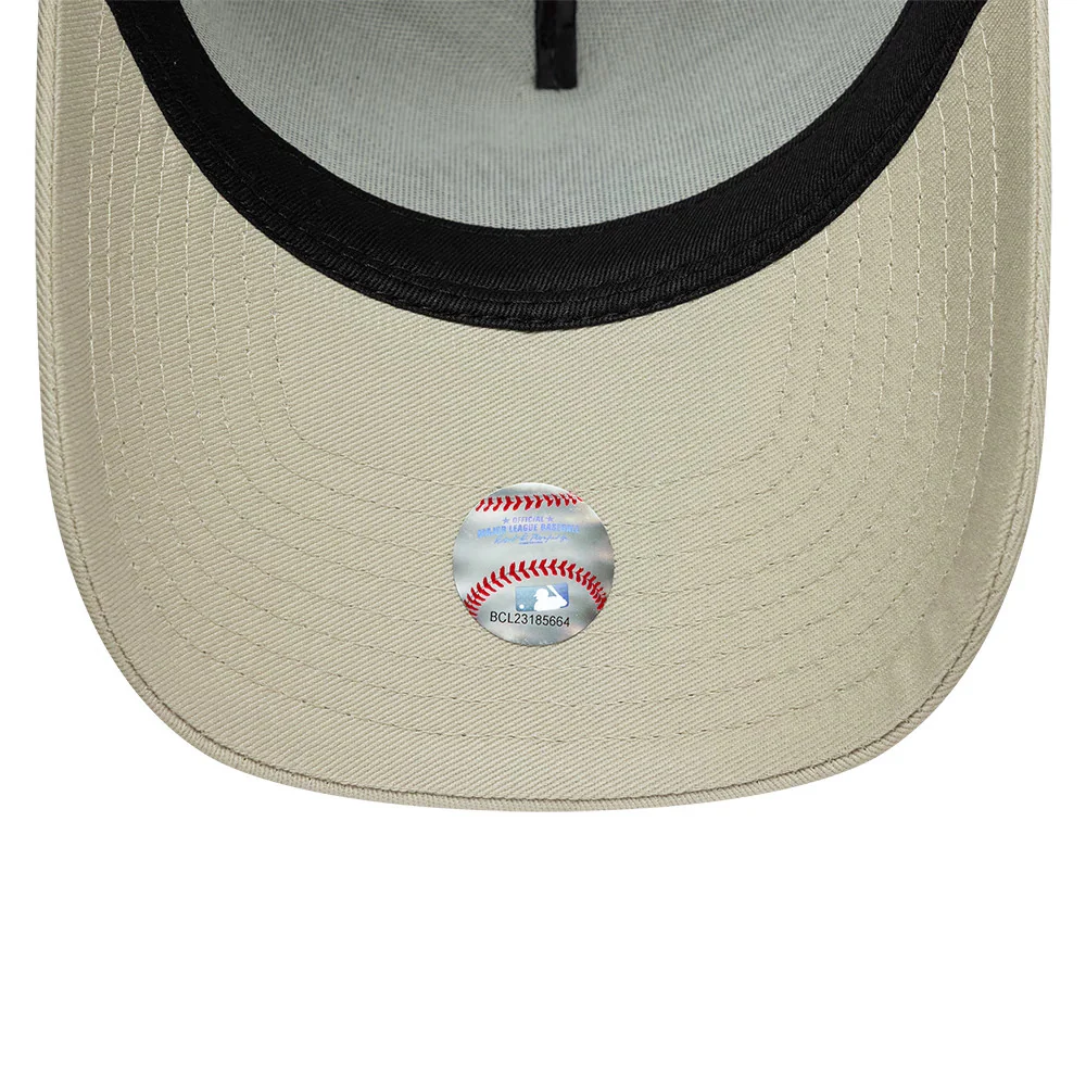 NEW ERA New York Yankees MLB League Essential Cream 9FORTY E-Frame Adjustable Cap