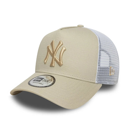 New Era New York Yankees MLB League Essential Light Beige 9FORTY E-Frame Trucker Adjustable Cap