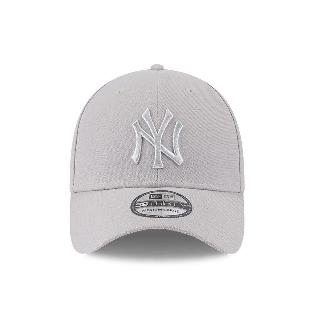 NEW ERA Grey Metallic New York Yankees 39THIRTY Stretch Fit Cap