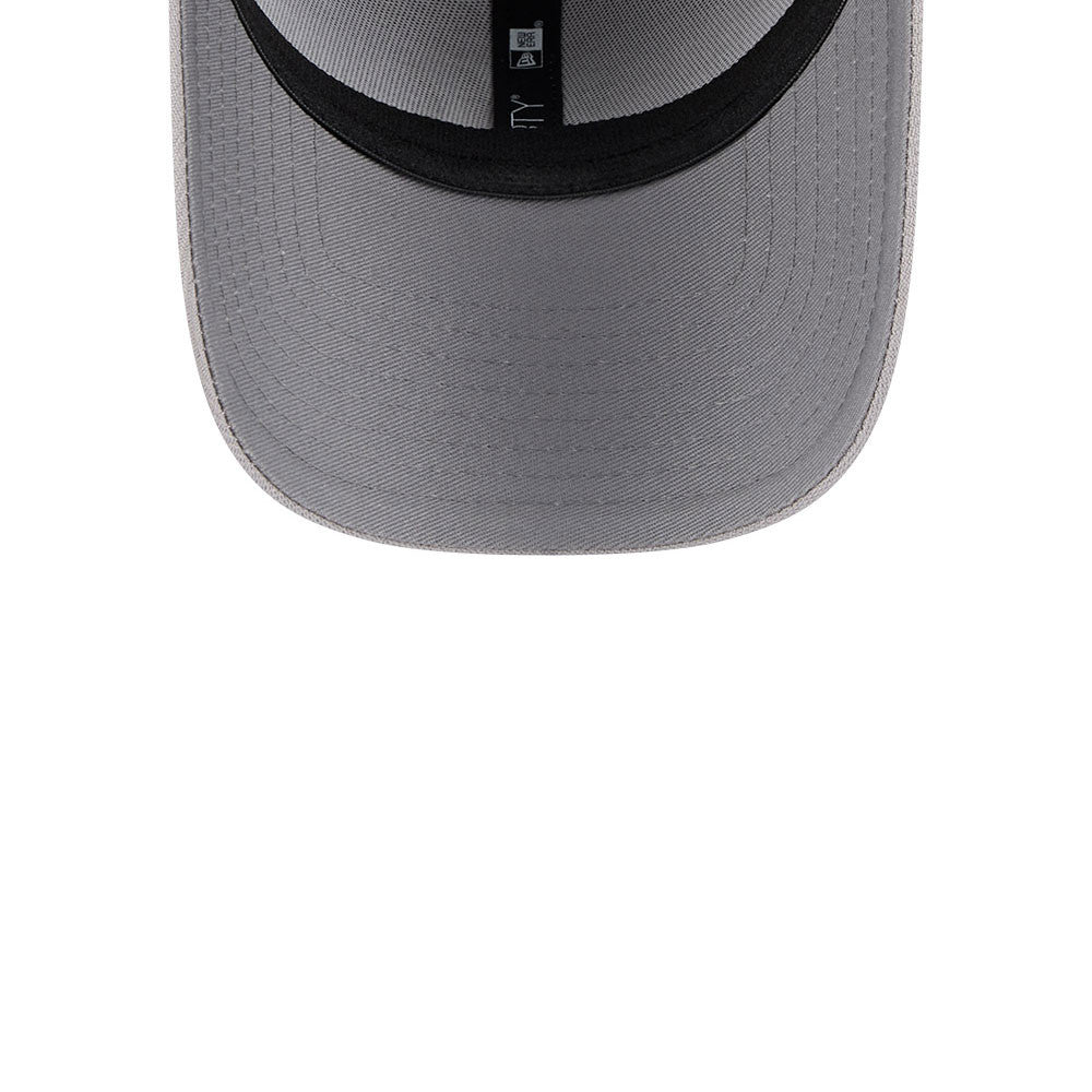 NEW ERA Grey Metallic New York Yankees 39THIRTY Stretch Fit Cap