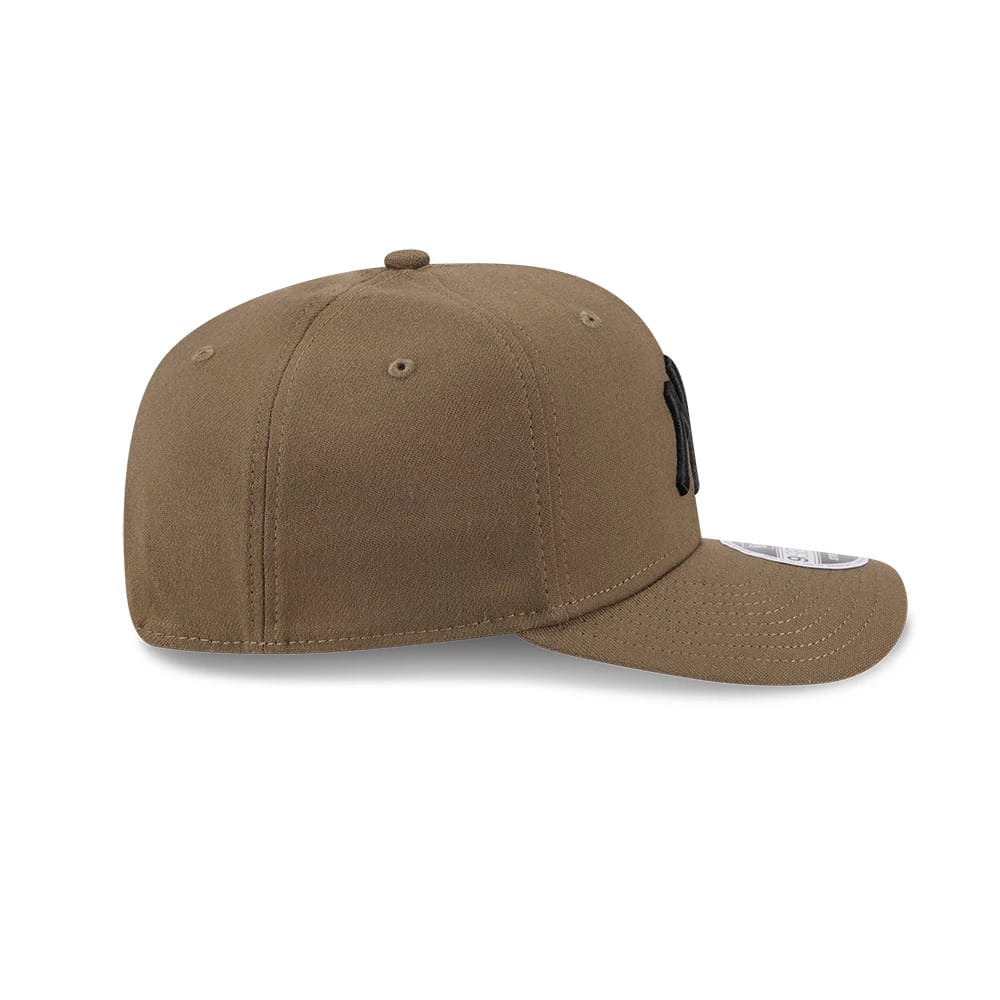 NEW ERA New York Yankees MLB Brown 9SEVENTY Stretch Snap Adjustable Cap