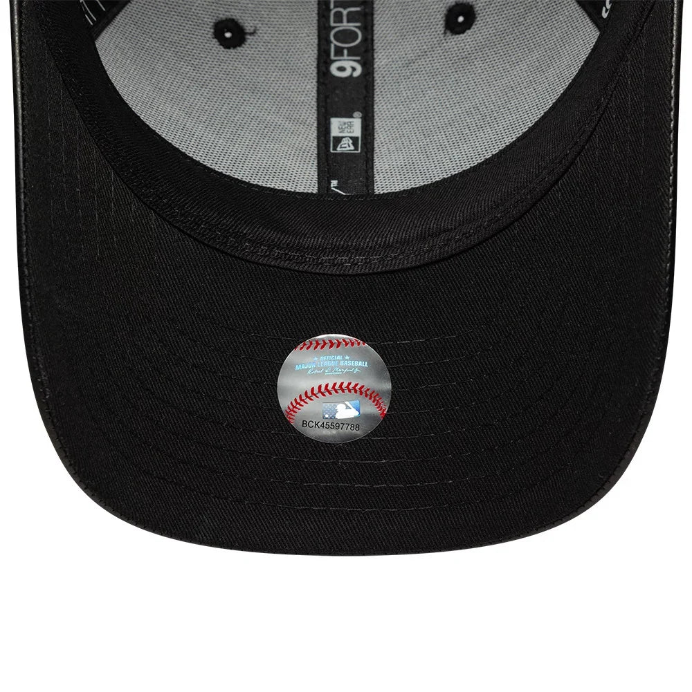 NEW ERA New York Yankees Womens MLB Diamante PU Black 9FORTY M-Crown Adjustable Cap