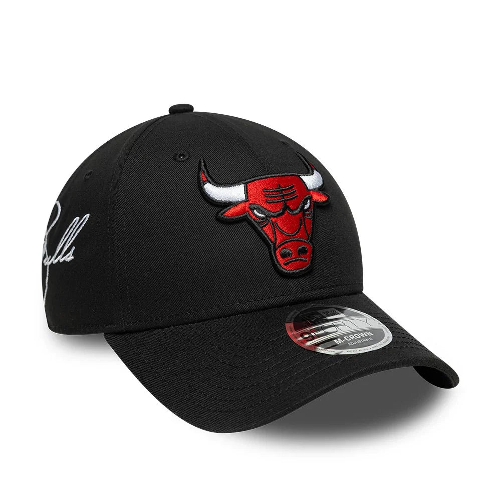 NEW ERA Chicago Bulls NBA Side Script Black 9FORTY M-Crown Adjustable Cap