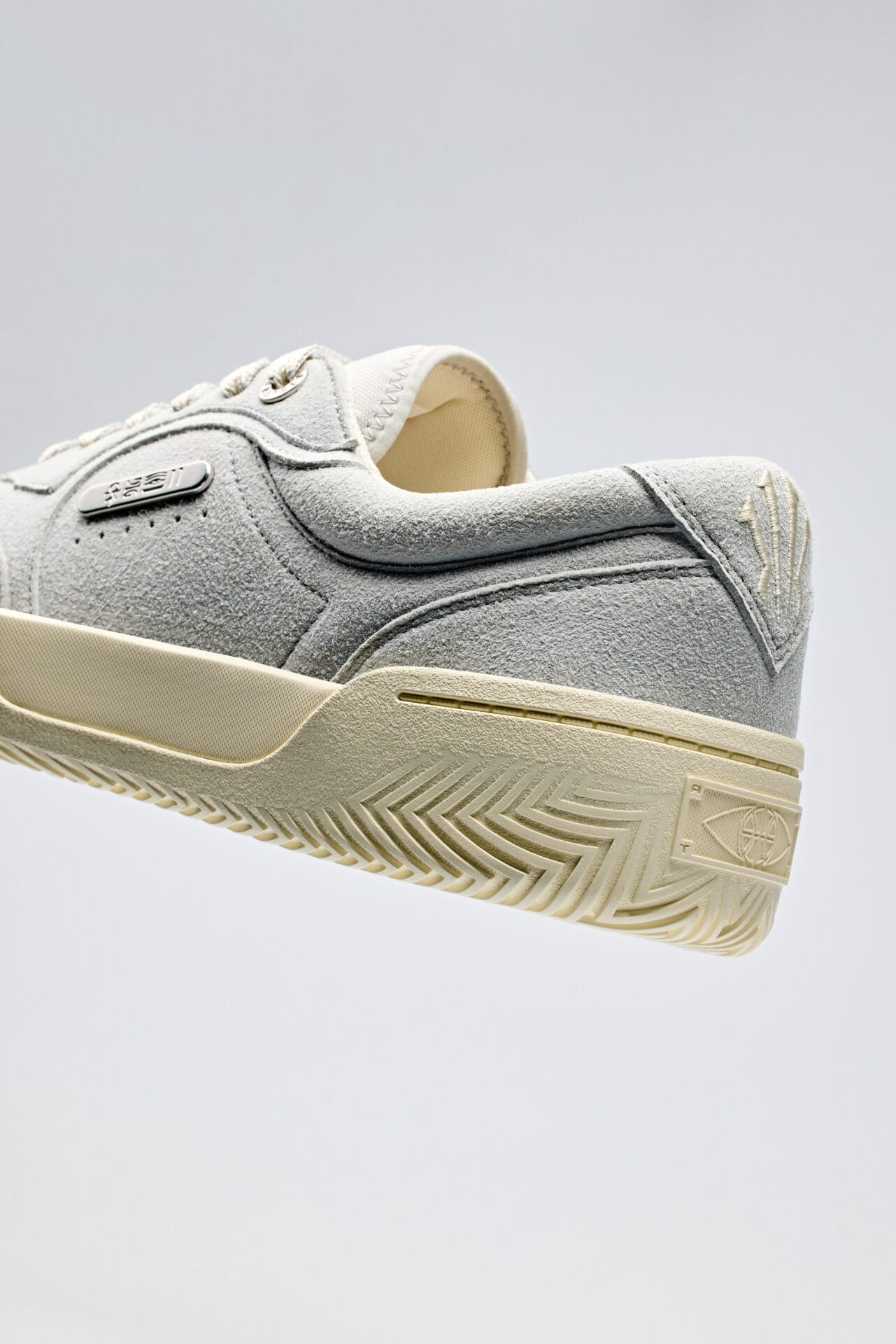 Anta Kai Tribe Light Grey