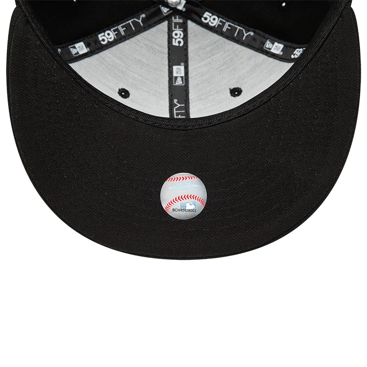 NEW ERA Chicago White Sox MLB Black on Black 59FIFTY Fitted Cap