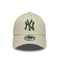 NEW ERA New York Yankees MLB League Essential Cream 9FORTY Adjustable Cap
